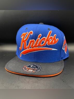Mitchell & Ness New York Knicks Blue Snapback Hat
